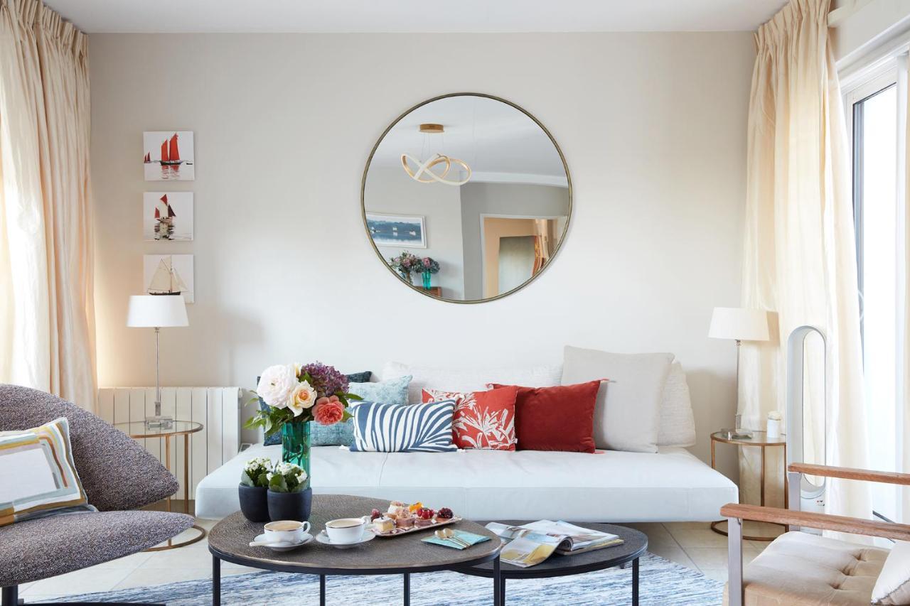 Un Appartement Penthouse D'Exception Sur Le Port De 반느 외부 사진