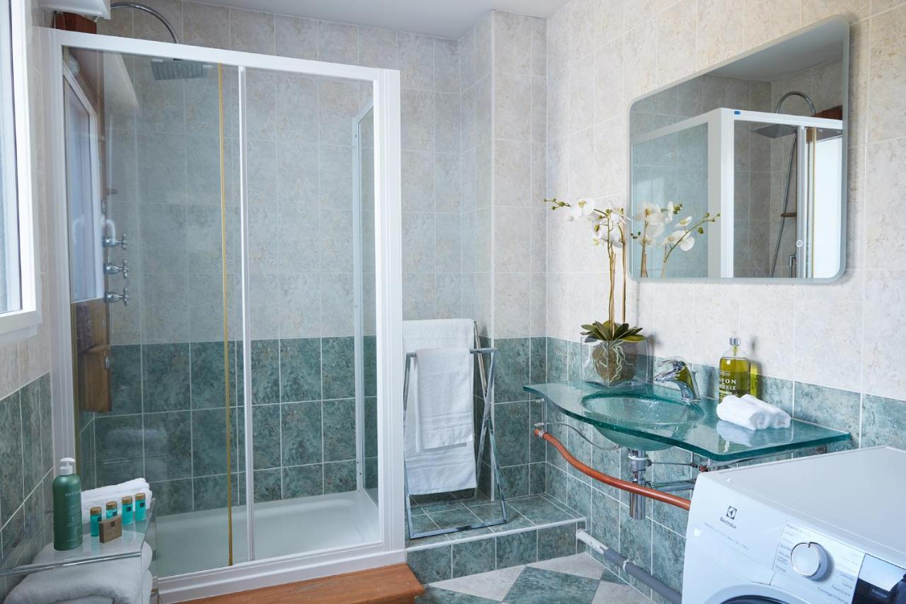 Un Appartement Penthouse D'Exception Sur Le Port De 반느 외부 사진