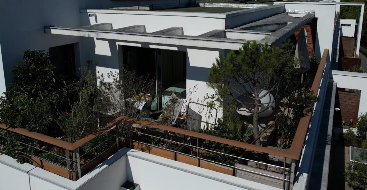 Un Appartement Penthouse D'Exception Sur Le Port De 반느 외부 사진